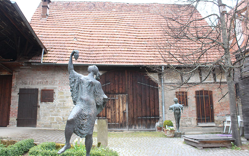 escultures vi poble
